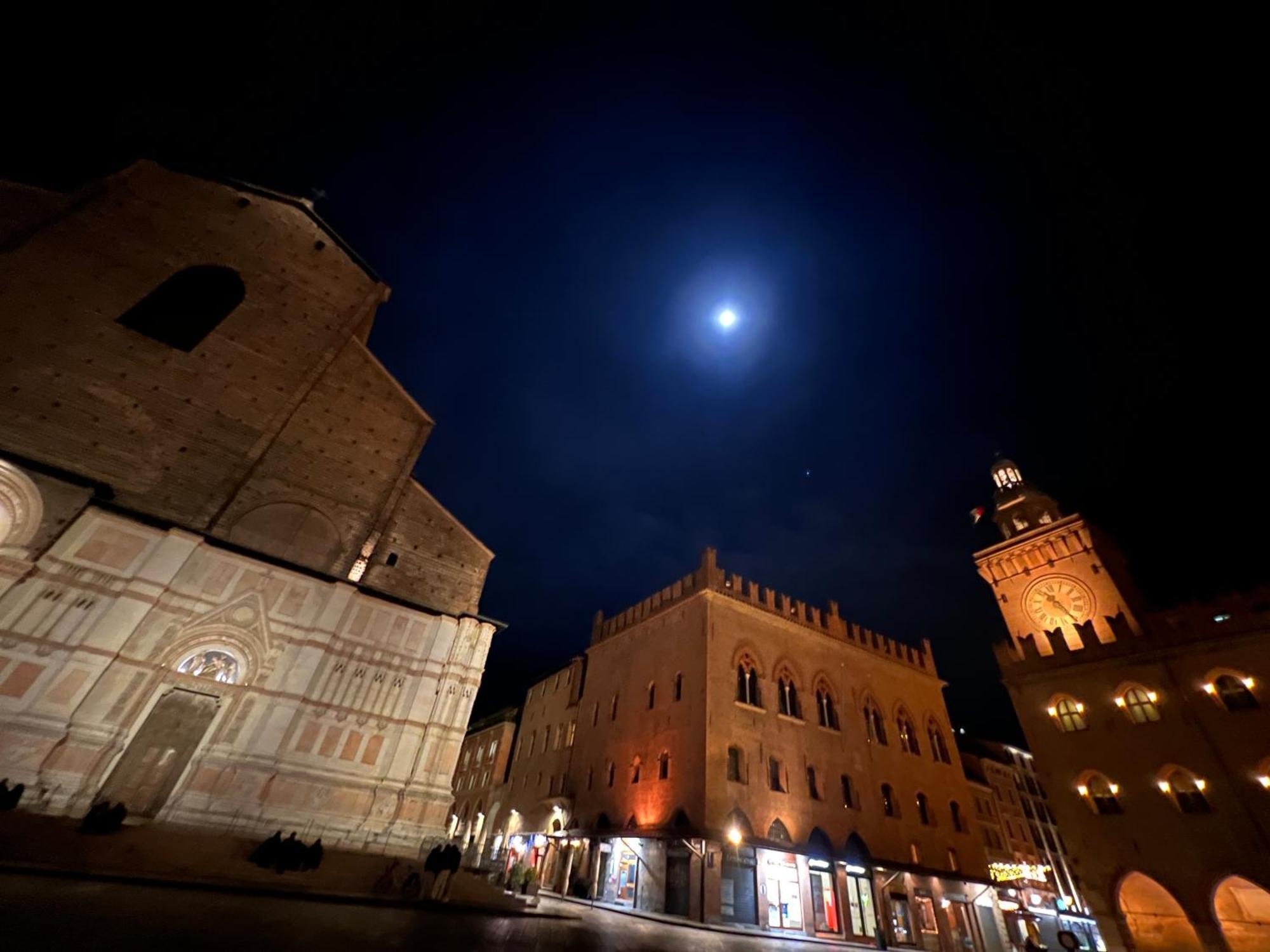 Appartamento House Of Chariot - In The Heart Of Bologna Esterno foto